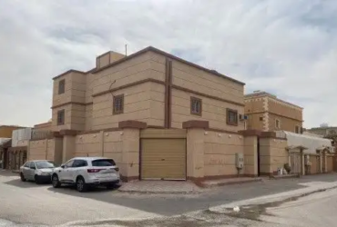 For sale a one-story villa and three apartments in Al-Naseem Al-Gharbi neighborhood