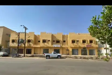 There are shops and a warehouse of large armed monsters in Sharurah, Al-Rawdah neighborhood